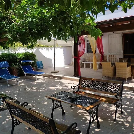 Carezza Di Mare Villa *